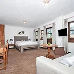 Hotel Unterbrunn & Gaestehaus 3*