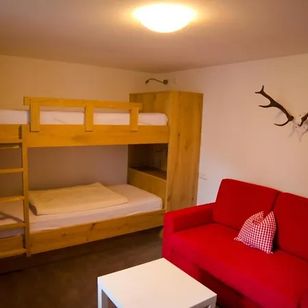 Unterbrunn & Gaestehaus Hotel 3*