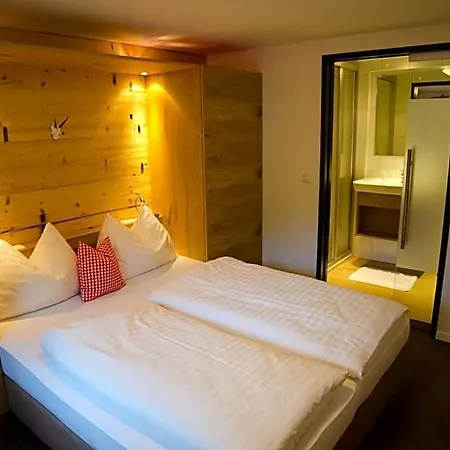 Unterbrunn & Gaestehaus 3*