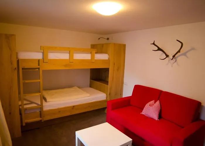 Unterbrunn & Gaestehaus Hotel 3*