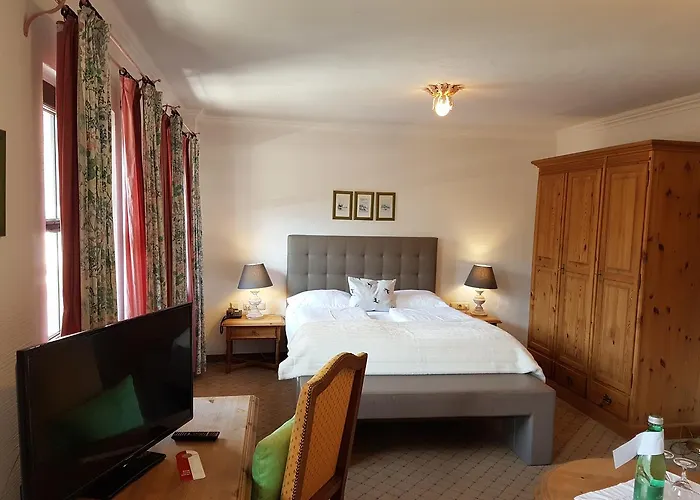 Unterbrunn & Gaestehaus Hotel