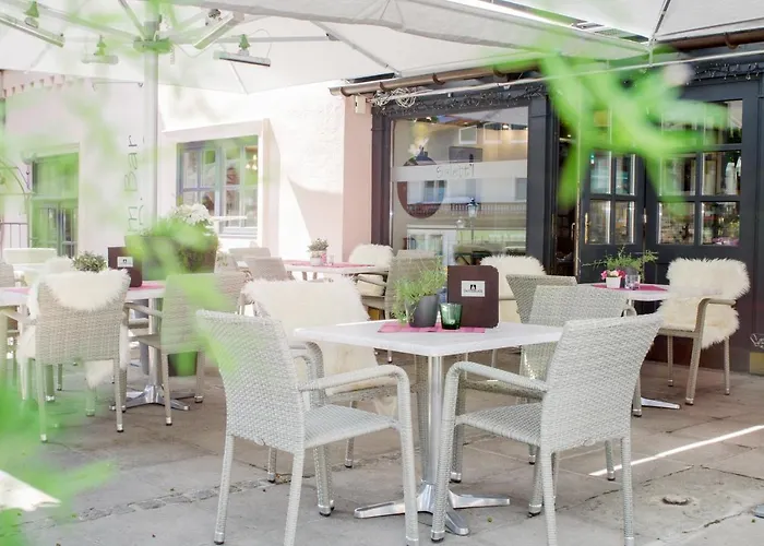 Unterbrunn & Gaestehaus Hotel